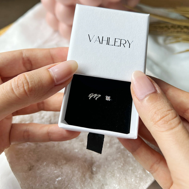 Valentia – Ring mit Buchstabe und funkelndem Zirkonia